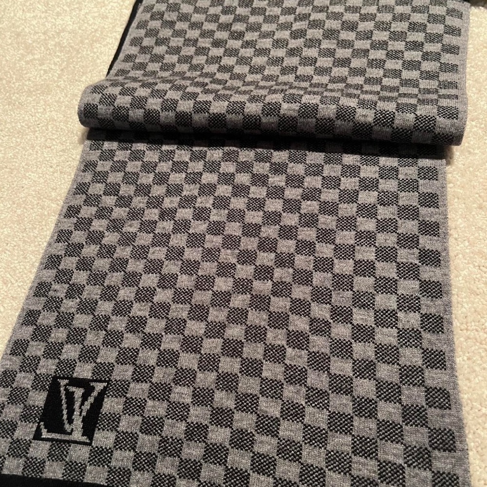 Louis Vuitton Black and Gray Checkered scarves and wraps